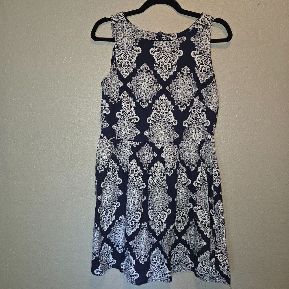 Charming Charlie Navy Blue & White Lace Medallion Print Sundress Size M